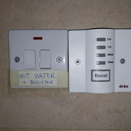 Stelia's Seagate Apt. *