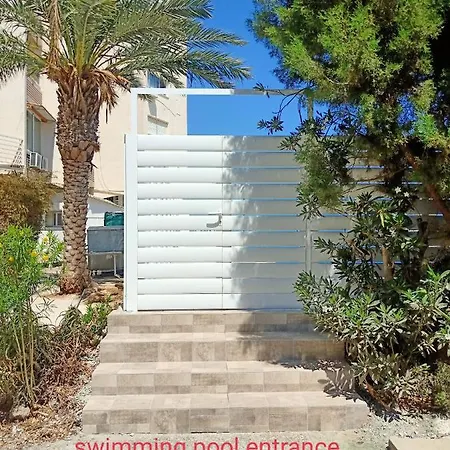 Stelia's Seagate Apt. Larnaca