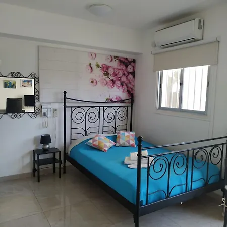 Stelia's Seagate Apt. Apartment Larnaca