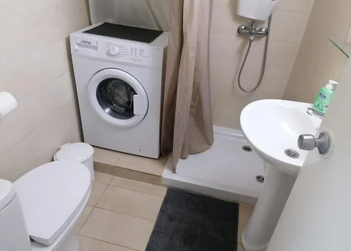 Stelia's Seagate Apt. *