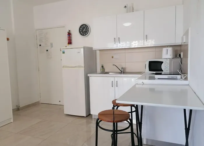 Stelia's Seagate Apt. * Larnaca