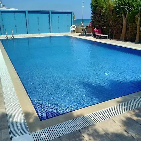 Stelia's Seagate Apt. Apartman Lárnaka
